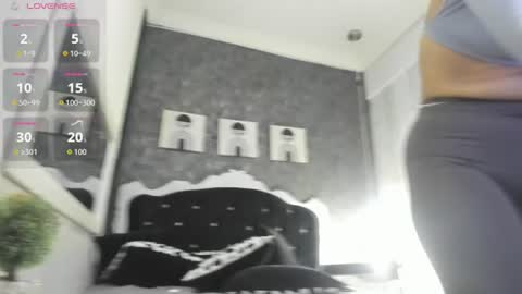 Snapshot of paola__23 chatting on 07-28-26, 01:10 online show from 07-28-26, 01:10