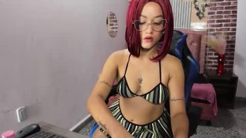 Paola  online show from 02-05-26, 06:23