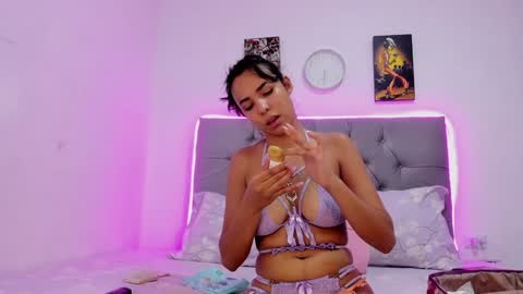 paola online show from 12-17-24, 11:38