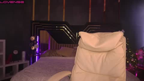 Lia online show from 01-06-25, 11:18