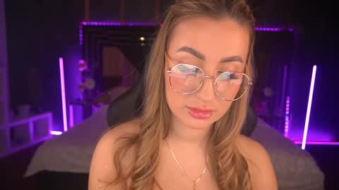 Lia online show from 02-09-25, 07:19