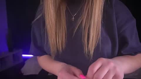 Lia online show from 03-11-25, 03:45