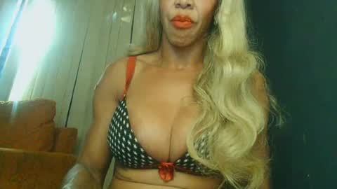 Snapshot of paolla_23cm chatting on 07-01-26, 07:02 PAOLLA 23CM online show from 07-01-26, 07:02