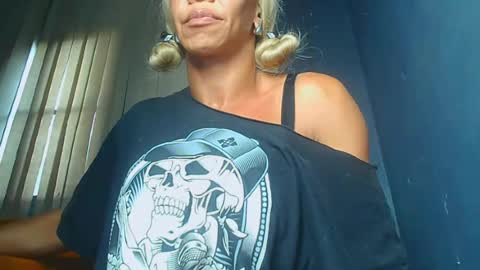 Snapshot of paolla_23cm chatting on 07-25-26, 03:53 PAOLLA 23CM online show from 07-25-26, 03:53