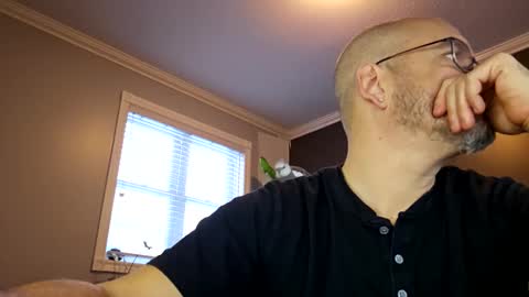 Papi online show from 01-14-25, 12:45