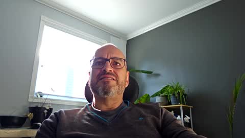 Papi online show from 01-15-25, 04:43