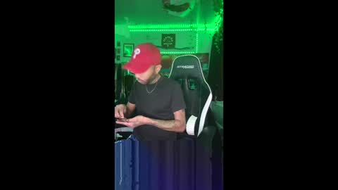 Snapshot of papian0 chatting on 11-22-25, 12:09 papian0 online show from 11-22-25, 12:09