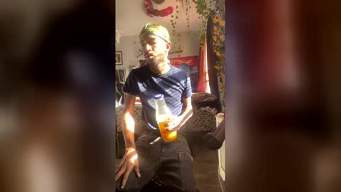 Snapshot of papian0 chatting on 11-24-25, 05:56 papian0 online show from 11-24-25, 05:56