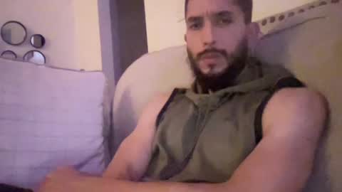 papicubano_guapo23cm online show from 10-20-25, 06:14