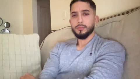 papicubano_guapo23cm online show from 12-02-25, 10:20