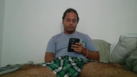 Snapshot of papiipr185 chatting on 02-22-26, 12:47 PapiiPR185 online show from 02-22-26, 12:47