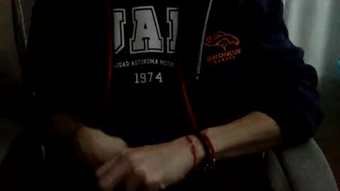 papy_dani33 online show from 01-10-25, 07:35