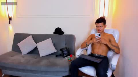 Ryan And Casper online show from 11-20-25, 09:03