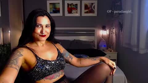 My alter ego Betinna Flowers - a tattooed Miss  -   Are you missing me come in here  -  online show from 01-06-25, 09:43