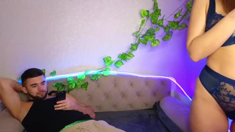 Allie  Alex Thumbs up if you like us online show from 01-20-25, 02:43