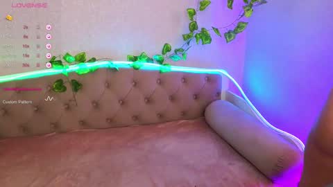 Allie  Alex Thumbs up if you like us online show from 02-21-25, 05:02