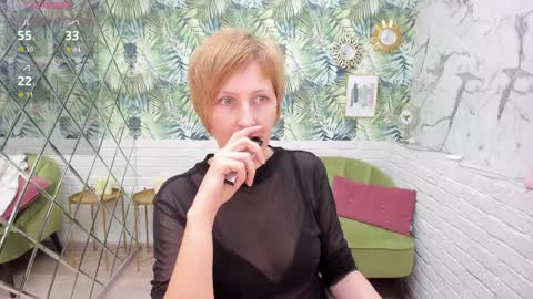 Snapshot of paris_cherry chatting on 03-28-26, 06:18 Paris online show from 03-28-26, 06:18