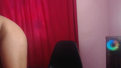 Snapshot of paris_hot12 chatting on 01-13-25, 03:58 paris online show from 01-13-25, 03:58