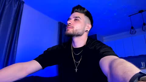 Paris online show from 02-02-25, 04:05