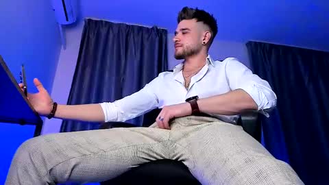 Paris online show from 02-21-25, 06:26