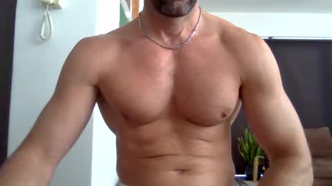Snapshot of parisien75015 chatting on 12-05-24, 11:49 Porn Actor 21cm Hetero online show from 12-05-24, 11:49
