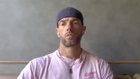 Snapshot of parisien75015 chatting on 01-07-26, 09:45 Porn Actor 21cm Hetero online show from 01-07-26, 09:45