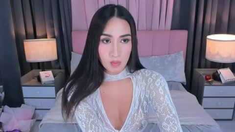 parismilker online show from 06-11-26, 02:53