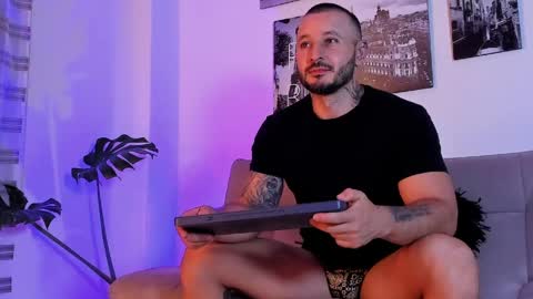 Snapshot of parker_lavine chatting on 05-01-26, 02:27 parker lavine online show from 05-01-26, 02:27