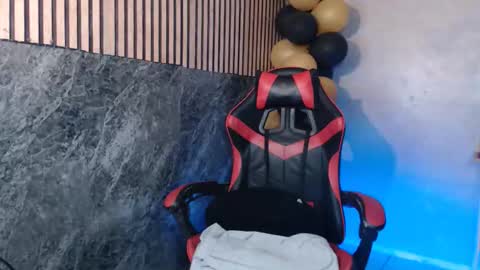 HENRY online show from 12-20-25, 02:35