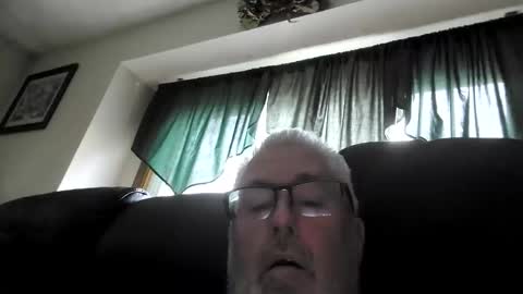 Snapshot of part86 chatting on 12-29-24, 02:31 part86 online show from 12-29-24, 02:31