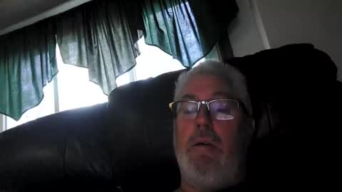 Snapshot of part86 chatting on 01-19-25, 01:22 part86 online show from 01-19-25, 01:22