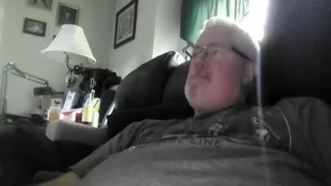 Snapshot of part86 chatting on 09-14-25, 11:42 part86 online show from 09-14-25, 11:42