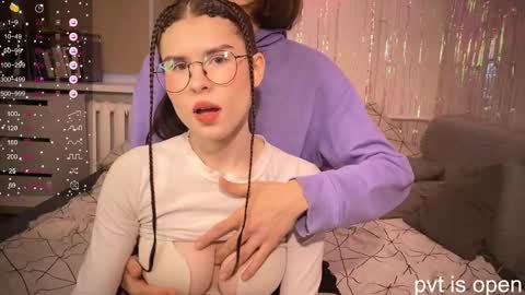 Zoe online show from 03-04-26, 03:40