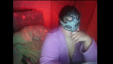 Snapshot of passionduo4 chatting on 01-13-25, 10:35 PassionDuo4 online show from 01-13-25, 10:35