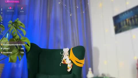 Snapshot of passionessa chatting on 03-01-25, 12:12 Call me Miss Alice Careful Passion Queen online show from 03-01-25, 12:12