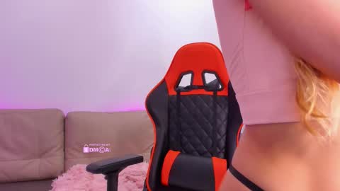 Snapshot of passionkc chatting on 10-27-25, 03:21 passionkc online show from 10-27-25, 03:21