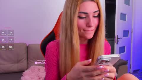 Snapshot of passionkc chatting on 10-29-25, 03:25 passionkc online show from 10-29-25, 03:25