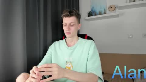 Snapshot of passionprince69 chatting on 10-18-25, 03:35 Alan online show from 10-18-25, 03:35