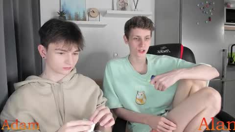 Snapshot of passionprince69 chatting on 12-14-25, 12:21 Alan online show from 12-14-25, 12:21