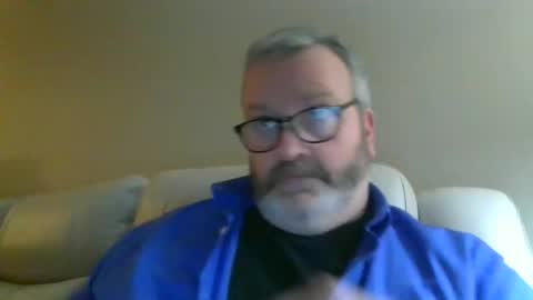 Snapshot of passporttraveler1 chatting on 02-13-26, 02:40 passporttraveler1 online show from 02-13-26, 02:40