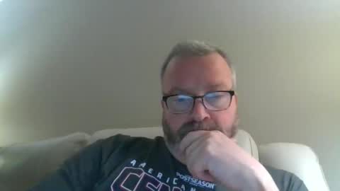 Snapshot of passporttraveler1 chatting on 04-24-26, 01:52 passporttraveler1 online show from 04-24-26, 01:52
