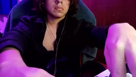 pasta_alfredo69 online show from 04-28-26, 01:48