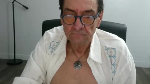 Bob online show from 11-17-25, 03:29