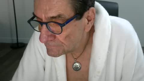 Bob online show from 11-30-25, 02:21