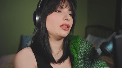 Snapshot of patricia_bennett chatting on 01-01-25, 07:43 Patricia online show from 01-01-25, 07:43