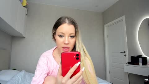 patricia_bloom online show from 01-21-25, 06:54