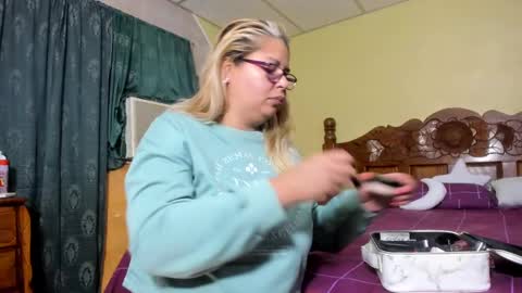 Snapshot of patricia_snack chatting on 03-01-25, 01:43 Patricia online show from 03-01-25, 01:43