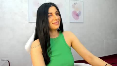Snapshot of patriciakeys chatting on 02-14-25, 10:07 Patricia online show from 02-14-25, 10:07