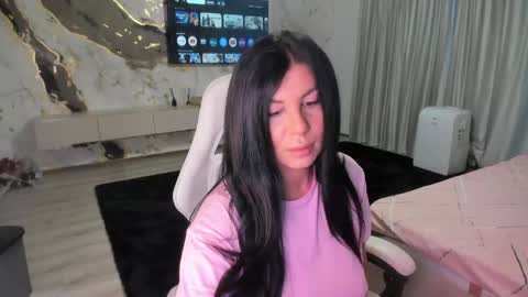 Patricia online show from 06-09-26, 02:23
