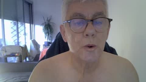 Snapshot of patrick5275 chatting on 06-16-26, 04:26 patrick5275 online show from 06-16-26, 04:26